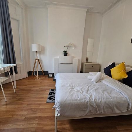 Family Room Near Queen Mary College لندن المظهر الخارجي الصورة