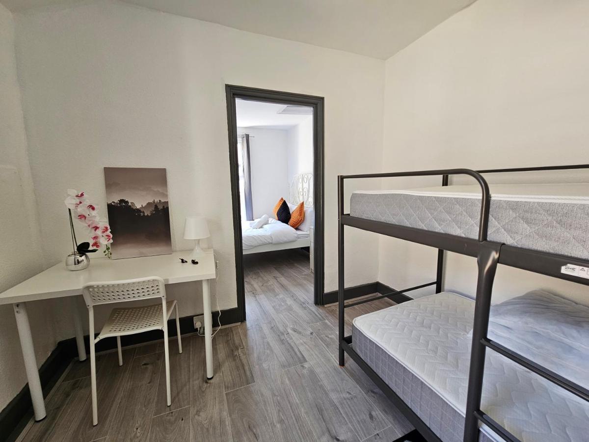 Family Room Near Queen Mary College لندن المظهر الخارجي الصورة