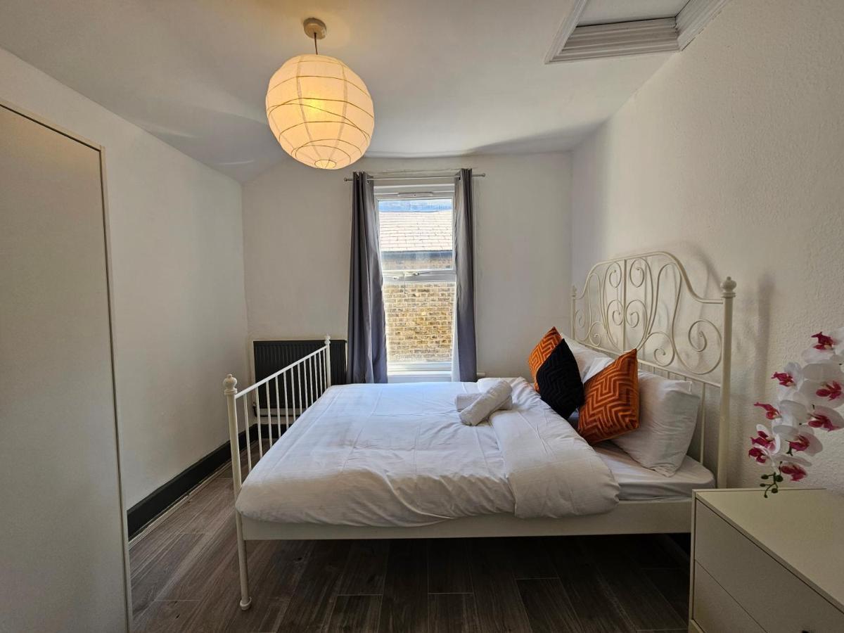 Family Room Near Queen Mary College لندن المظهر الخارجي الصورة