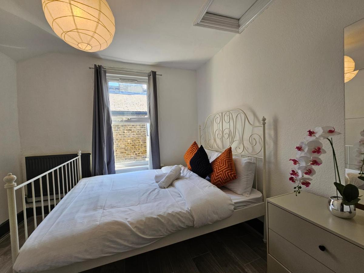Family Room Near Queen Mary College لندن المظهر الخارجي الصورة