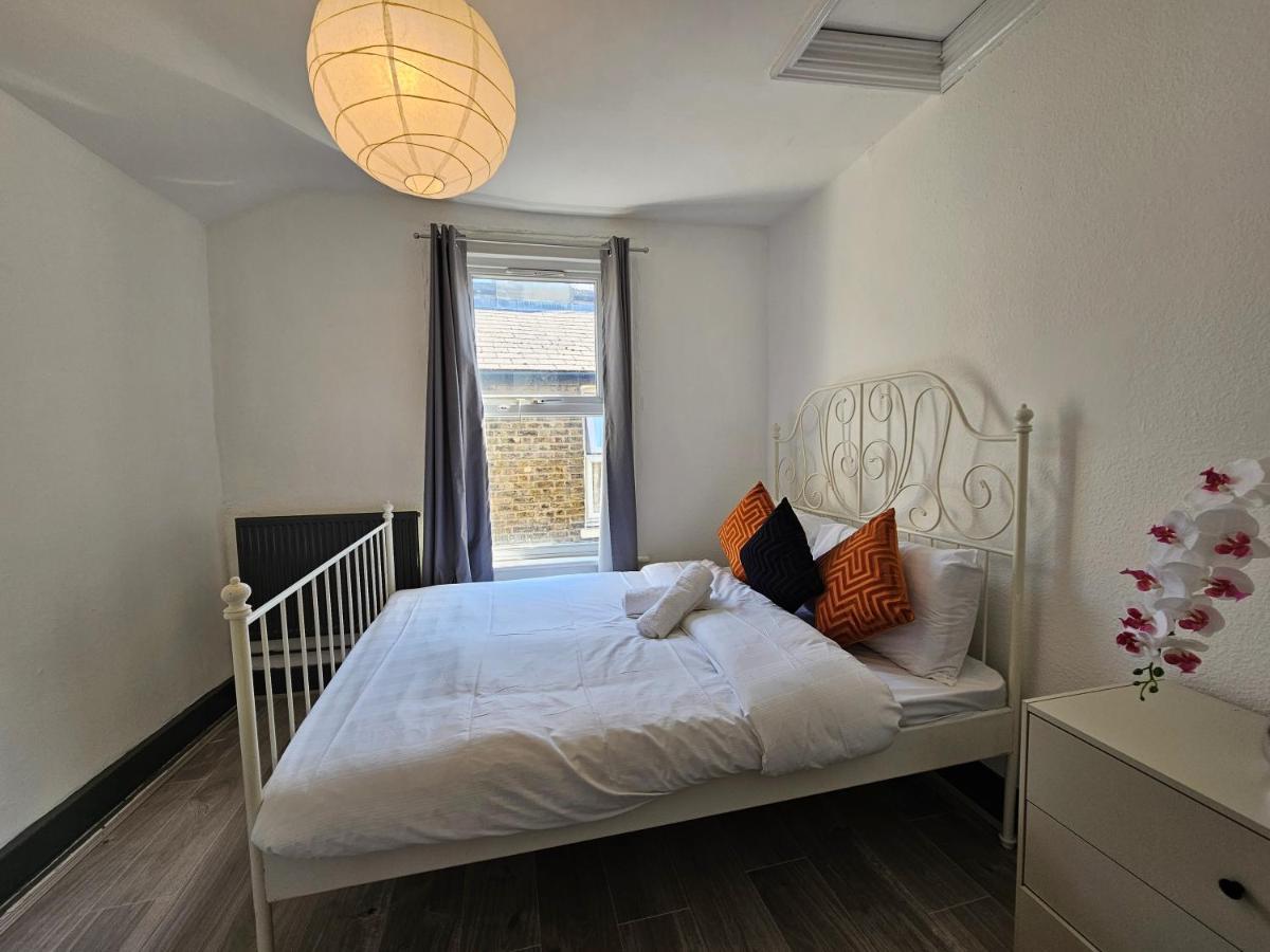 Family Room Near Queen Mary College لندن المظهر الخارجي الصورة