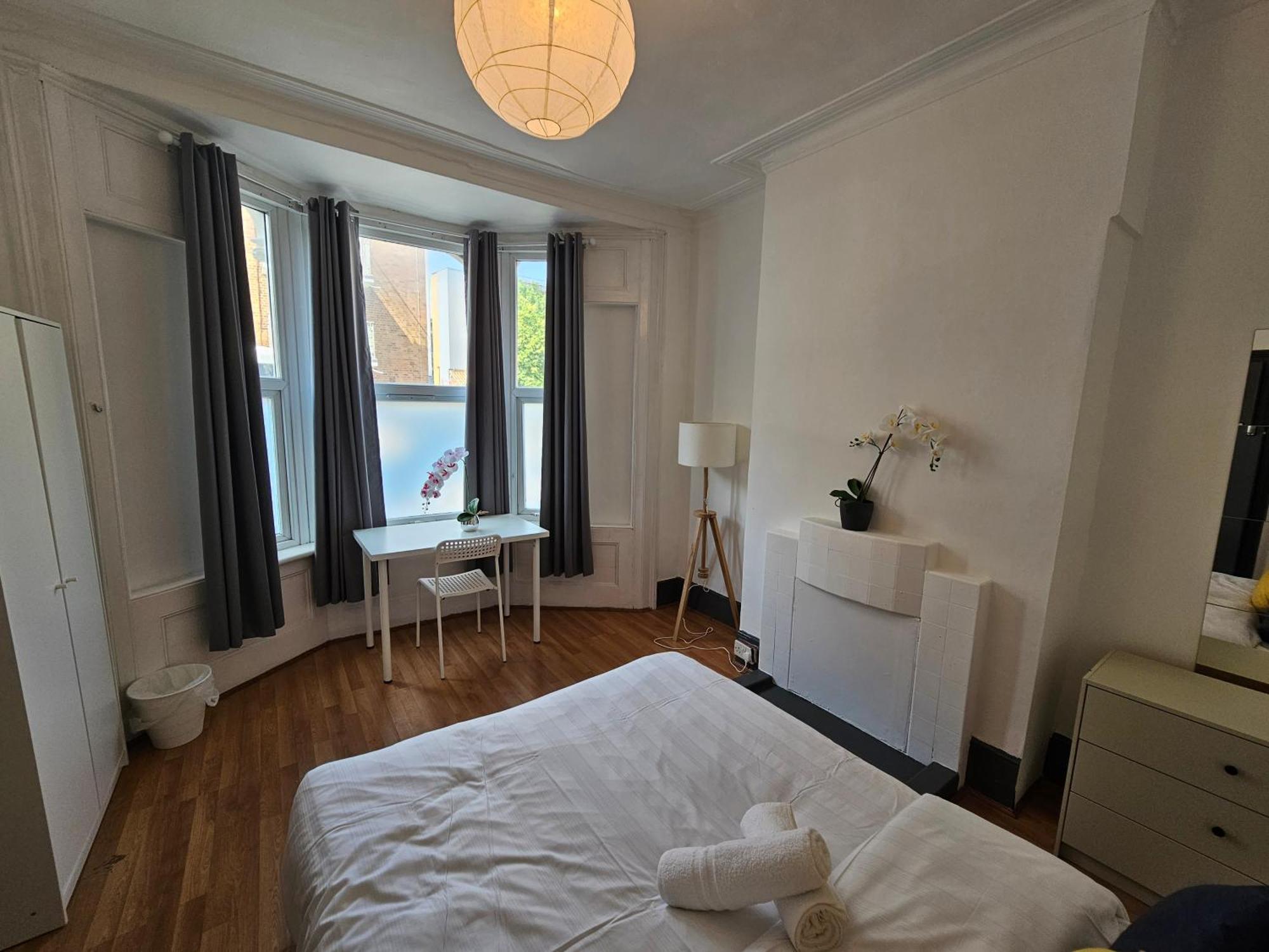 Family Room Near Queen Mary College لندن المظهر الخارجي الصورة