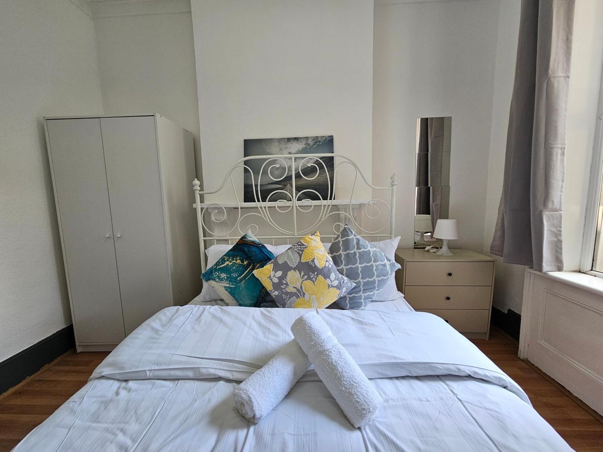 Family Room Near Queen Mary College لندن المظهر الخارجي الصورة