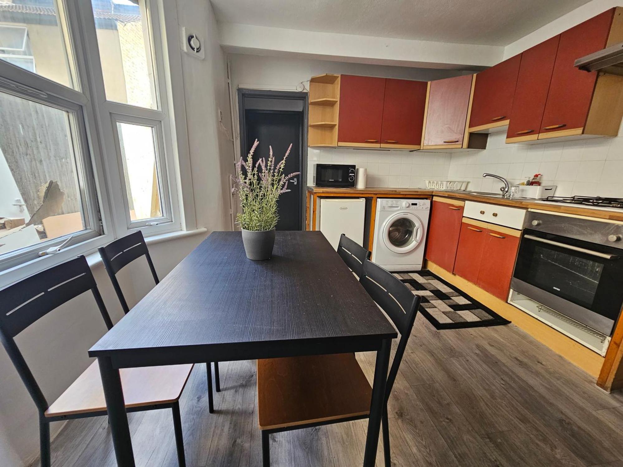 Family Room Near Queen Mary College لندن المظهر الخارجي الصورة